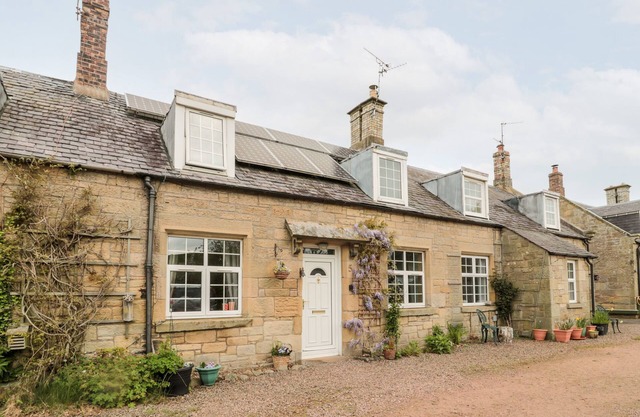 5 SWINTON MILL FARM COTTAGE, family friendly in Coldstream