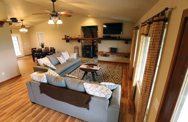 5EZ Ranch- Minutes to the Kings Canyon National Park