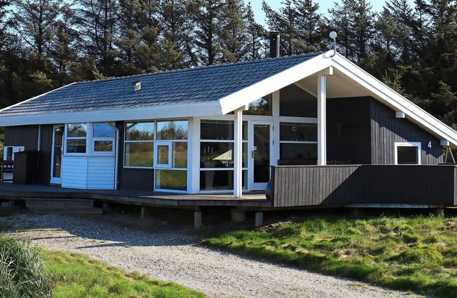 6 person holiday home in Løkken