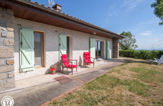 63g63852 - Cournols - Gîte
