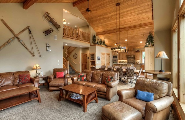 6BR, Sunriver, Hot Tub - Elkhorn Lodge