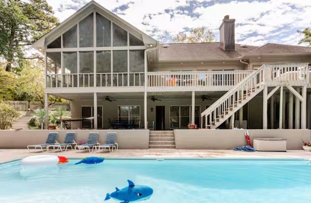 7-Bedrooms Open Concept, 6 Bathrooms, Pool/HotTub-CopperCreek Tennis & FortMoore