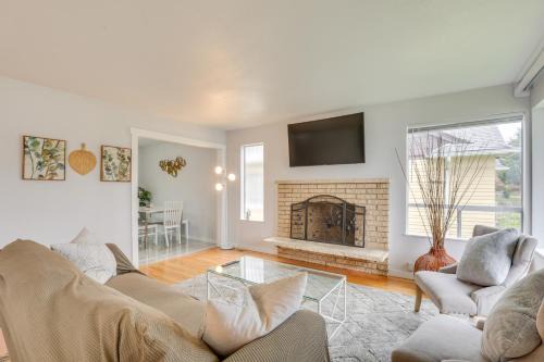 7 Mi to Dtwn Family-Friendly Abode in Seattle!