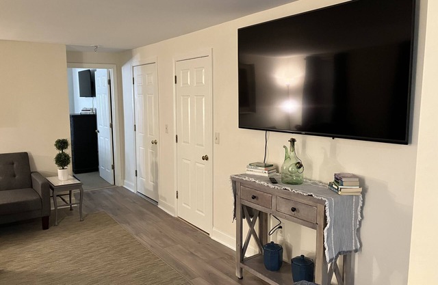 70in TV! Free Parking Downtown!