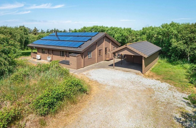 8 person holiday home in Ringkøbing