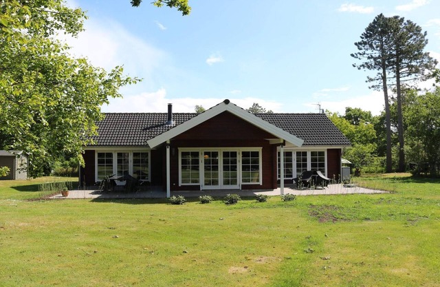 8 person holiday home in Hadsund-By Traum