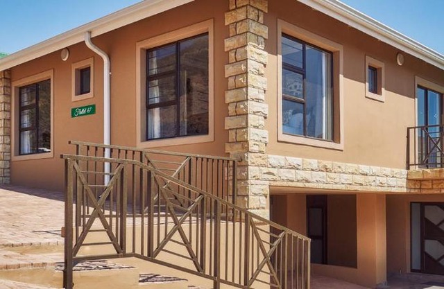 8 Sleeper Villa and 4 Sleeper Flatlet