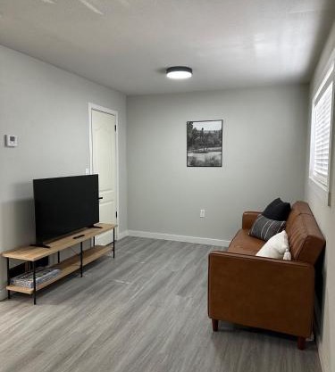 806 Townhouse at Ave U