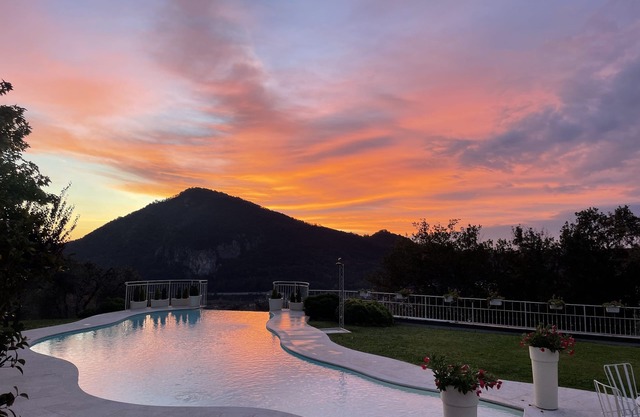 A chalet w/pool 10 km from Lake Garda CIR:017077-CNI-00030