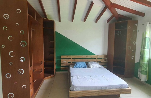 A F4 villa ideal for families. Pets welcome!