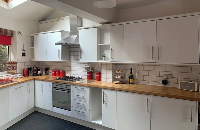 A Peaceful Location, Within A Few Minutes Walk Of The Amenities Of Matlock Bath