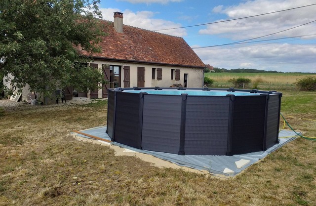 A Proximité du zoo de Beauval Maison Avec Piscine et Jacuzzi
