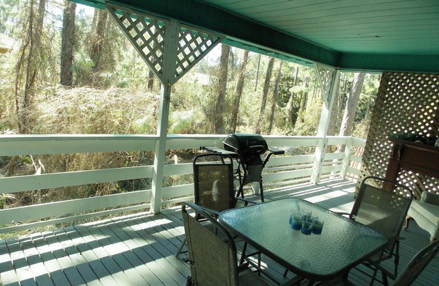 A short walk to the Dauphin beach, 20% Discount for a month stay ,pets welcome