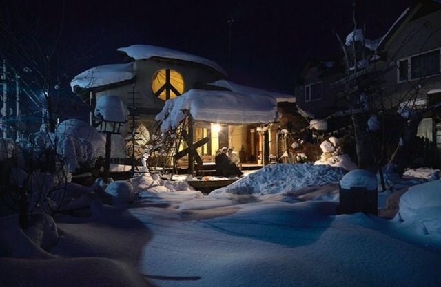 A soothing house built with natural materials made from straw bales Relax and unwind in this extrao/Shari-gun Hokkaidō