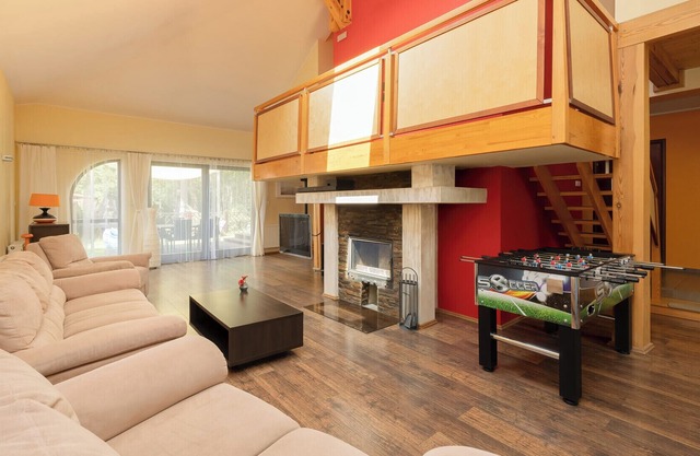 A spacious house with garden for family/friends. Conveniently and independently