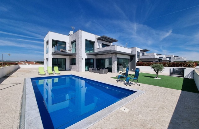A Wonderful Detached Villa With Stunning Views and Pool Close to Amazing Beaches