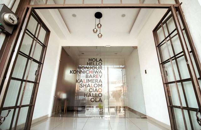A06 SUPER CITY SUITE AT PLAZA ACEQUIA