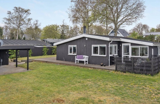 "Aarto" - 250m from the sea by Interhome