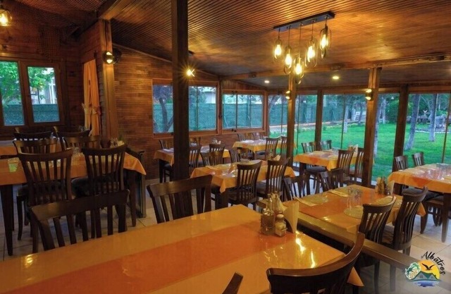 Abana Albatros Bungalow ve Restoran