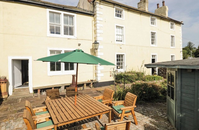 ABBEY FARM HOUSE, pet friendly, character holiday cottage in St Bees