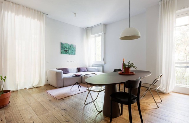 Abbiategrasso M2 Green Apartment with Balconies