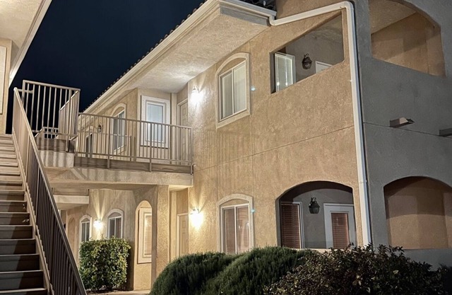 ABQ Condo with Pool, Gym, and Mountain Views