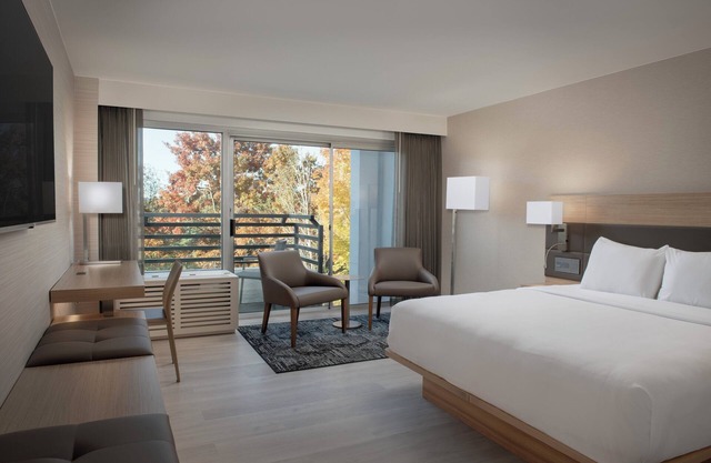 AC Hotel by Marriott Portland Lake Oswego