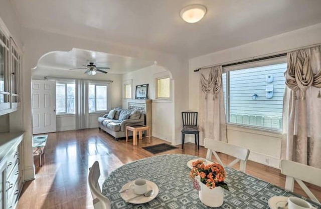 AC! Work team! Family! Nice2 house=2b1b + studio washer dryer! parking! 1price