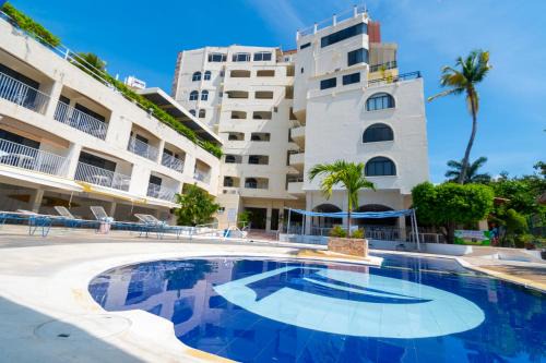 Acamar Beach Resort