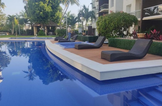 ACAPULCO TURQUESA DIAMANTE