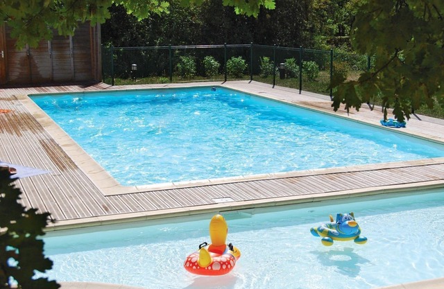 Accès Piscine, Fitness, Sauna ! Maisonnette Climatisée avec Terrasse