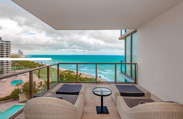 ACCESS TO ALL AMENITIES @ Oceanfront St Regis