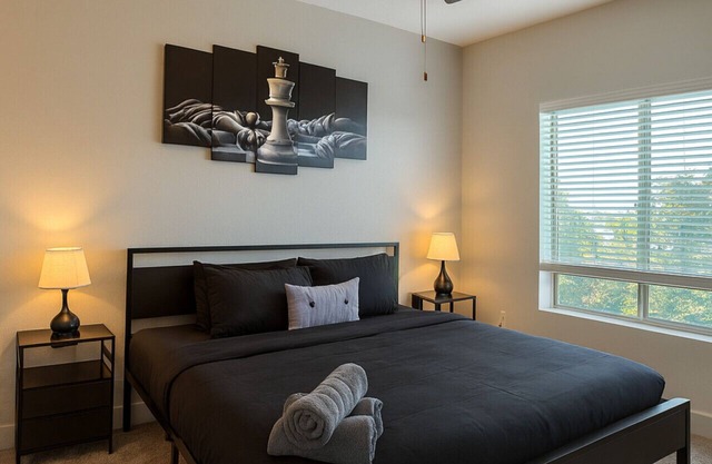 🎓Across from UAB | Spacious 2BR Retreat 2nd