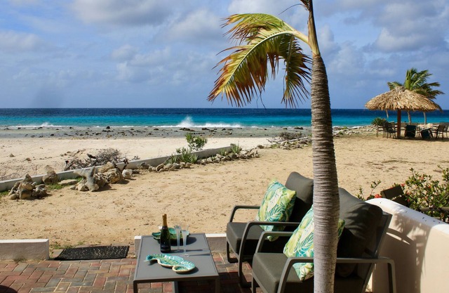 Affordable Oceanfront Vacation At Its Best