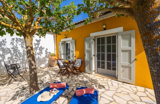 Agathi Cottage - One Bedroom Apartment, Sleeps 2