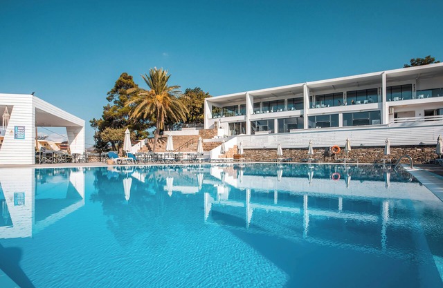 Aiora Aqua Resort