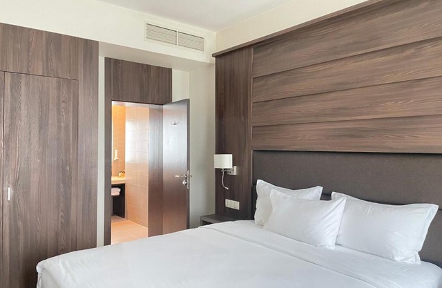 Airport Apartment & Office