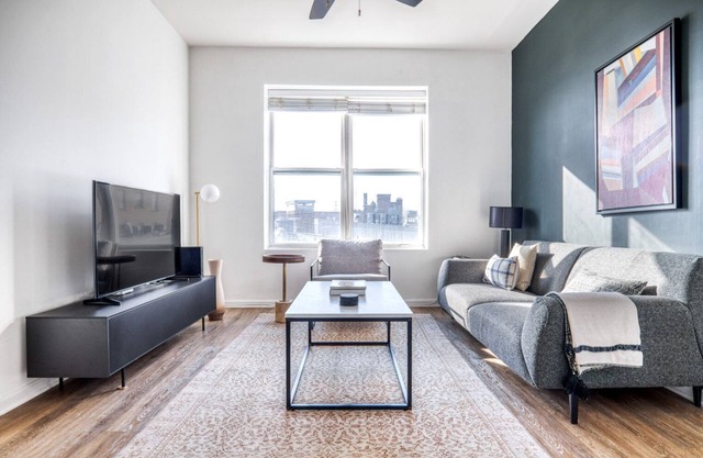 Airy Dupont Circle 2BR nr. U Street, Metro & Glen’s Mkt, by Blueground