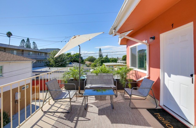 Airy Long Beach Condo Rental: 2 Mi to Ocean!