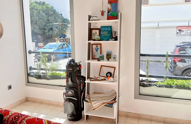 Al Bouhaira Abyad Art & Golf
