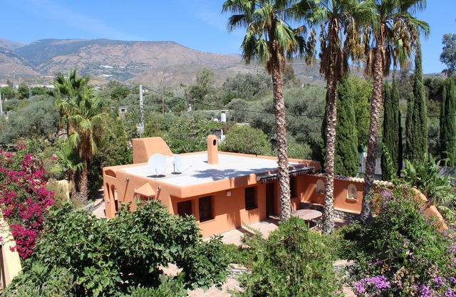 Alcazaba - self-catering house with 2 double bedrooms, shower room and terrace