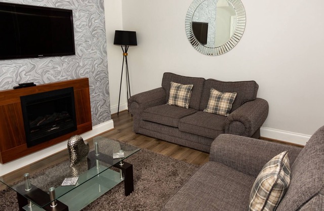 Alexander Apartments SS