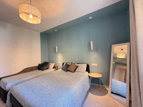 Alfieri2 - Netflix-Parking-Supermarket-Centro