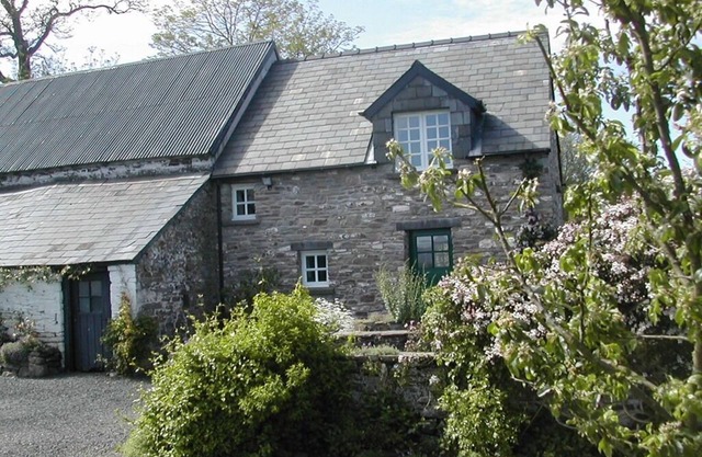 Alltybrain Farm Cottages and B&B