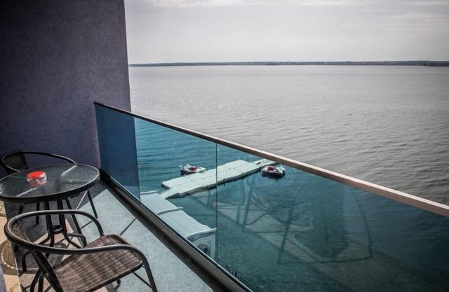 ALMAR LAKE VIEW ADULTS ONLY