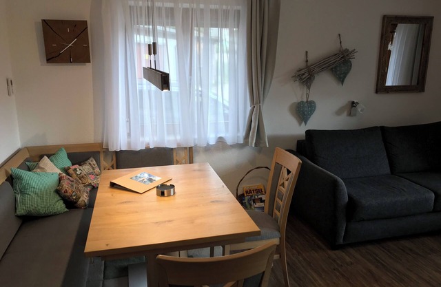 Almblick Ferienwohnung mit Ausblick auf die Berge