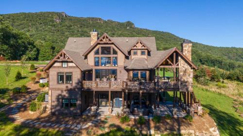 Almost Heaven at Eagles Nest