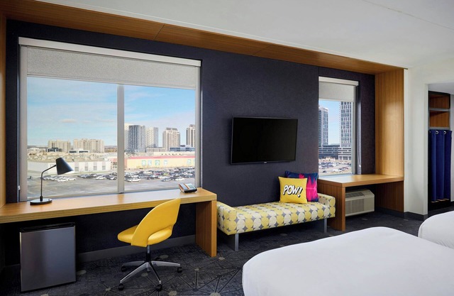 Aloft Vaughan Mills