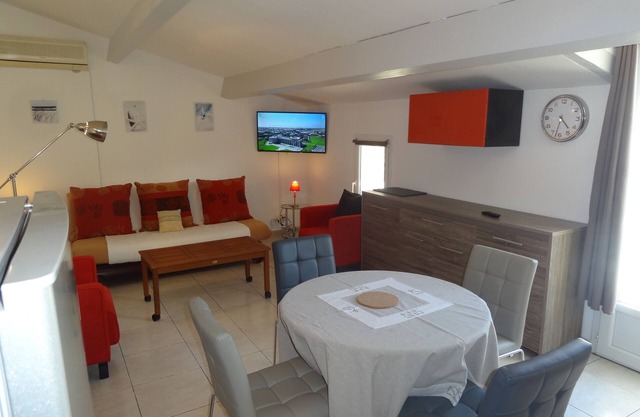 ALPILLES RENTALS - LILAS