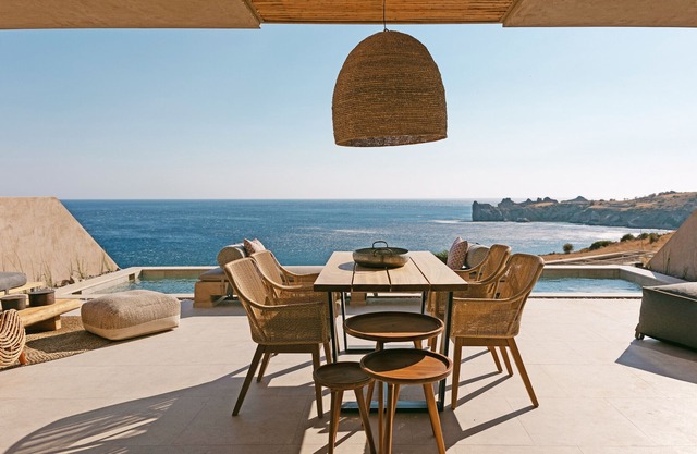 Altera Cave-Tyche beach villa, pool (adults only)